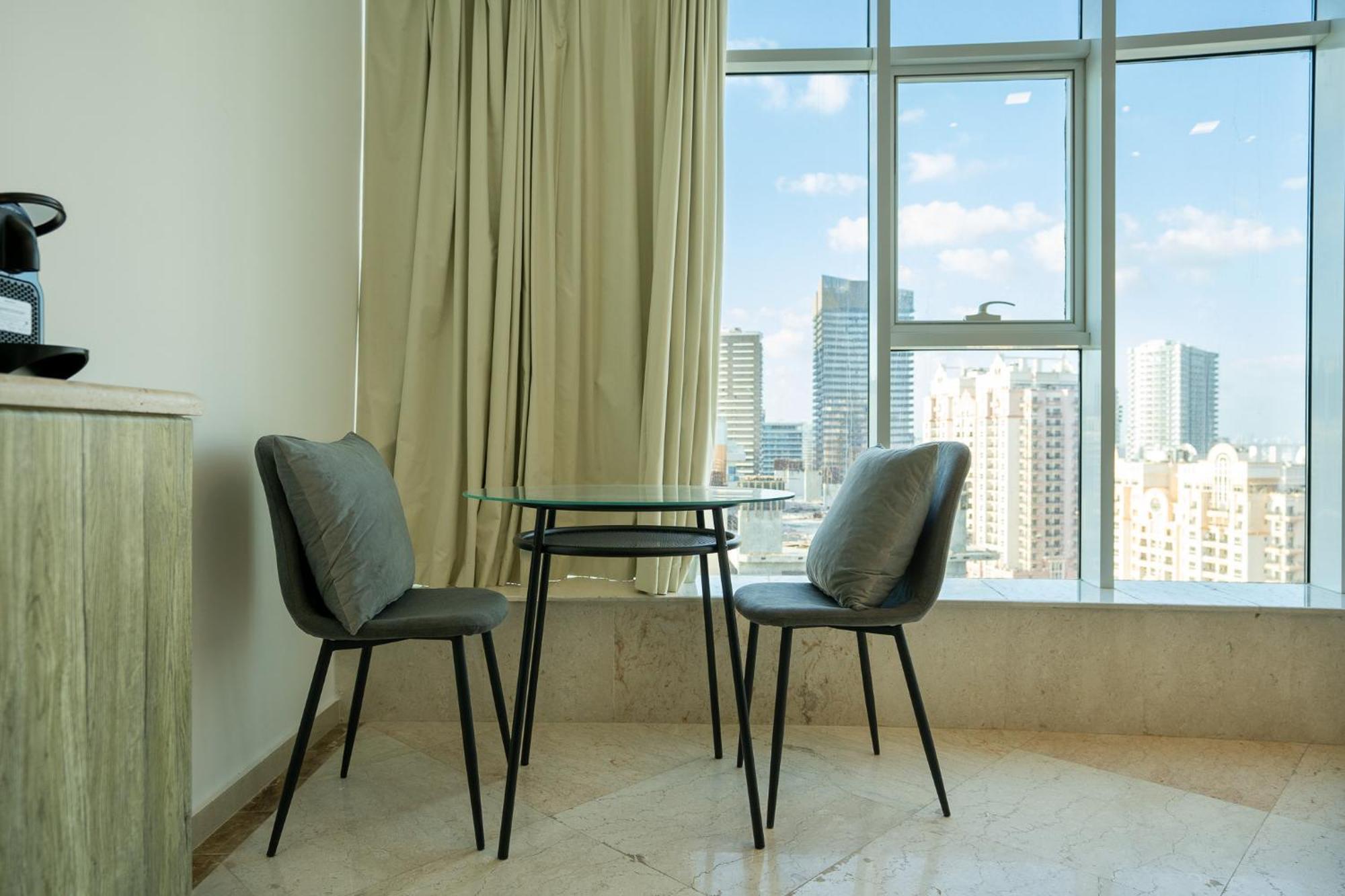 Citihome - Prime Stylish In Sports Apartment Dubai